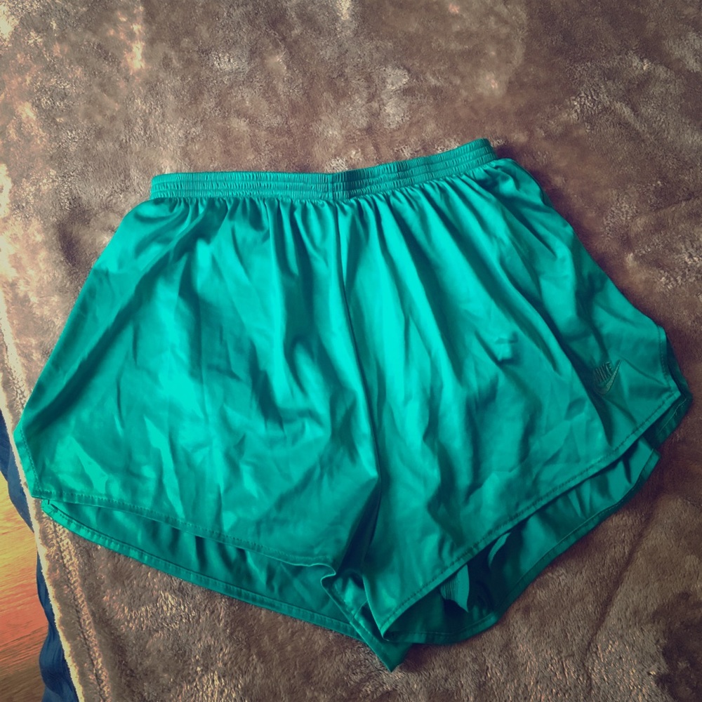 VINTAGE Nike high waist running shorts